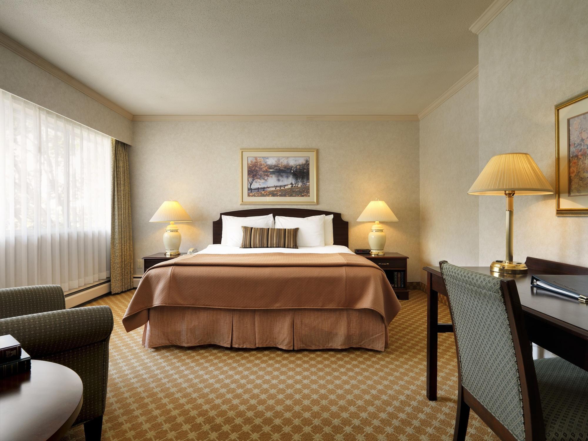 Royal Scot Hotel & Suites Вікторія Екстер'єр фото